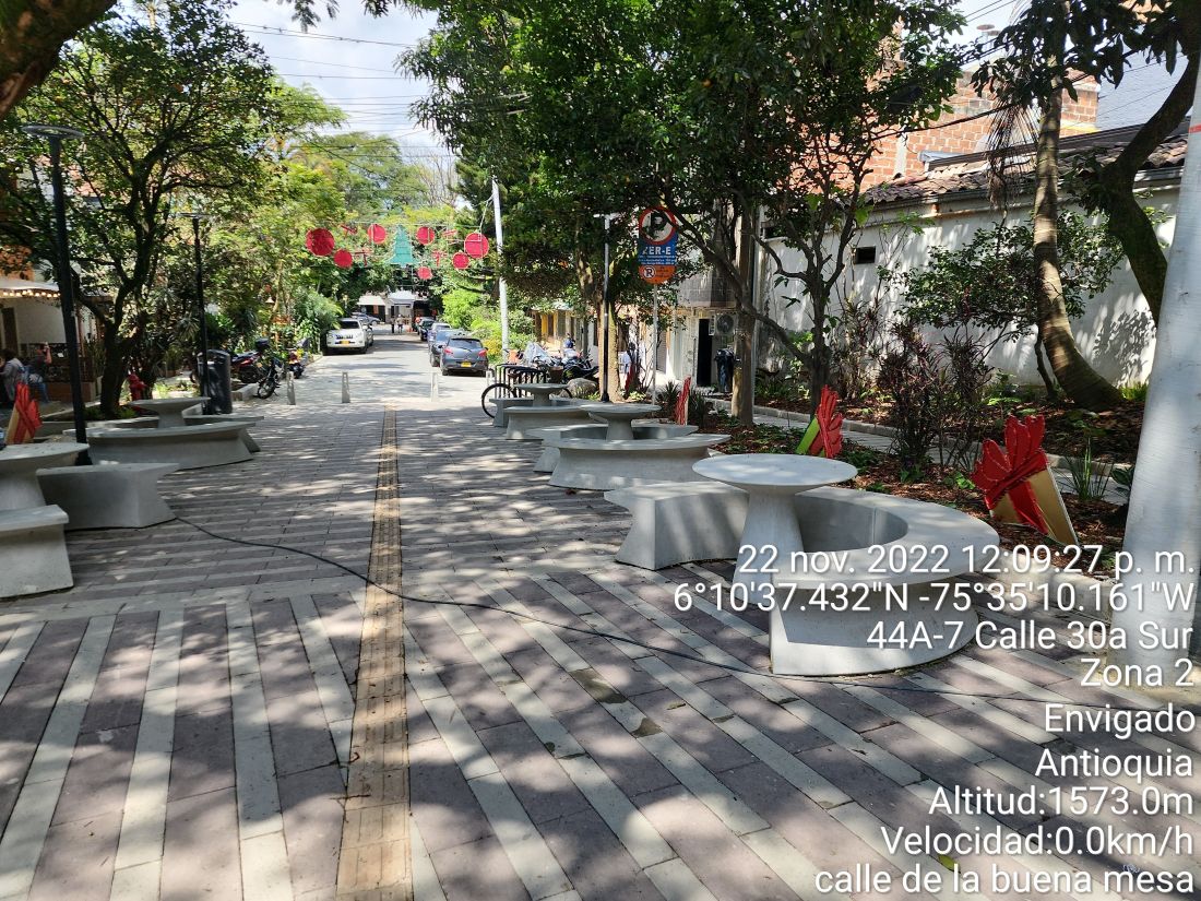 Amoblamiento Calle de la Buena Mesa